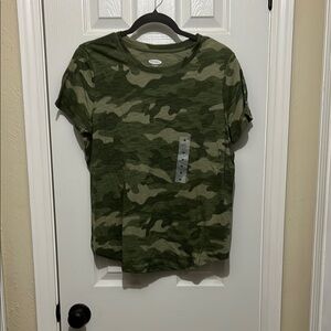 Old Navy Green Camouflage T-Shirt